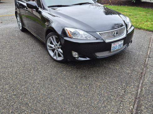Used 2007 Lexus IS 350 image 2