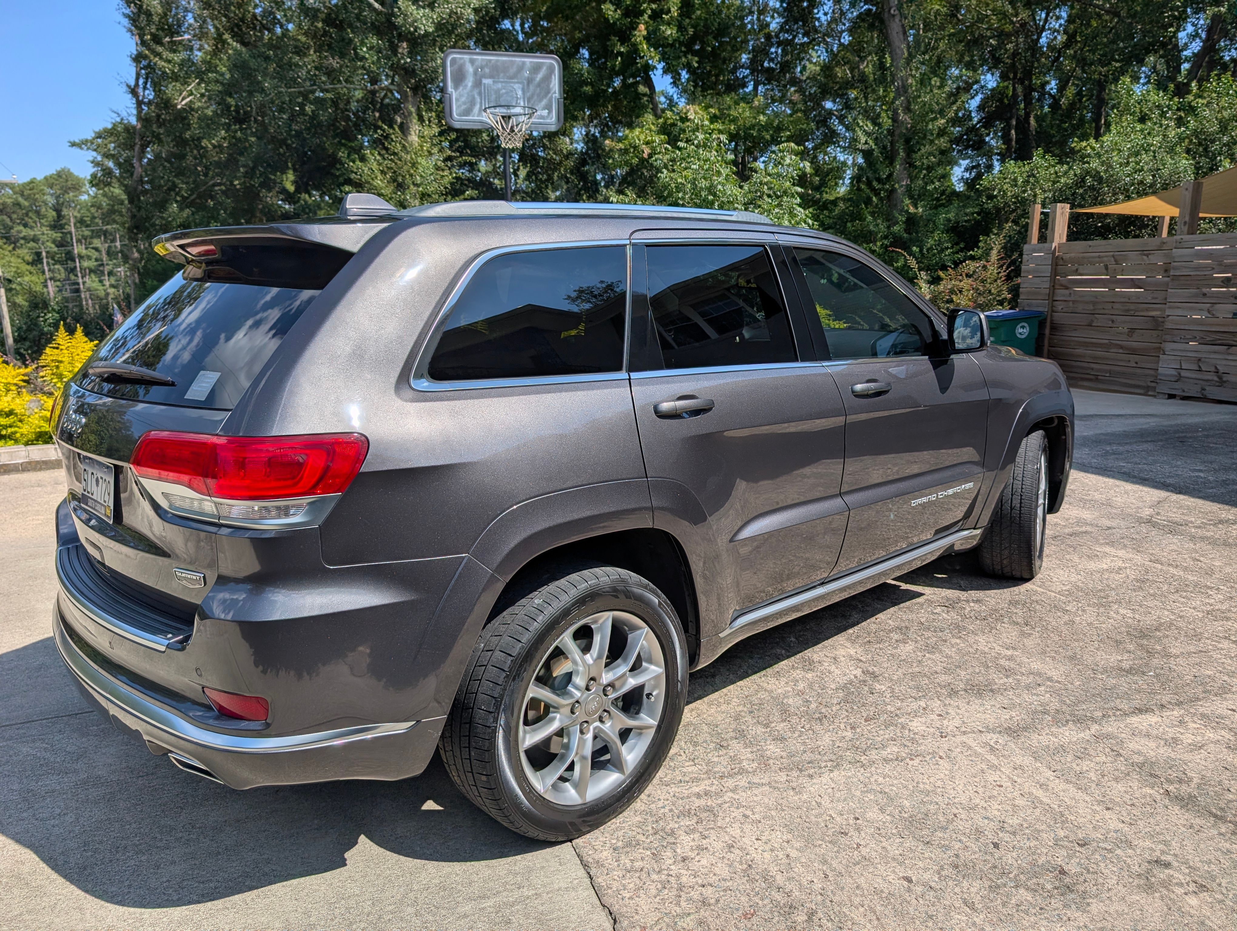Used 2015 Jeep Grand Cherokee Summit w/ Platinum Series Group RWD image 4