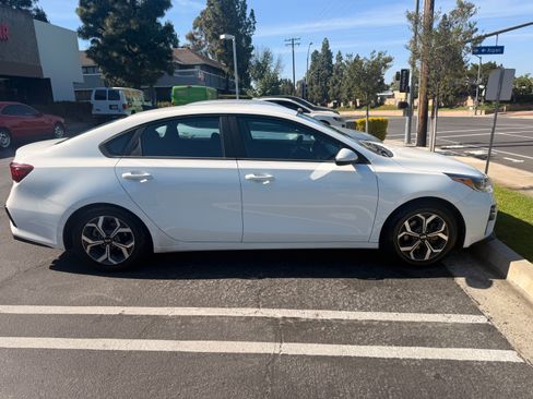 Used 2021 Kia Forte LXS image 14