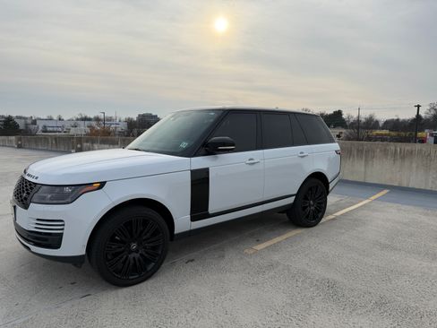 Used 2020 Land Rover Range Rover HSE image 5