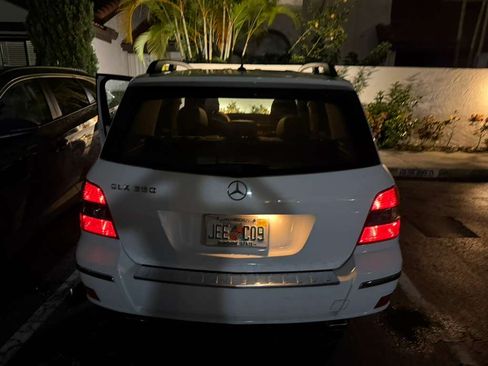 Used 2010 Mercedes-Benz GLK 350 2WD image 8