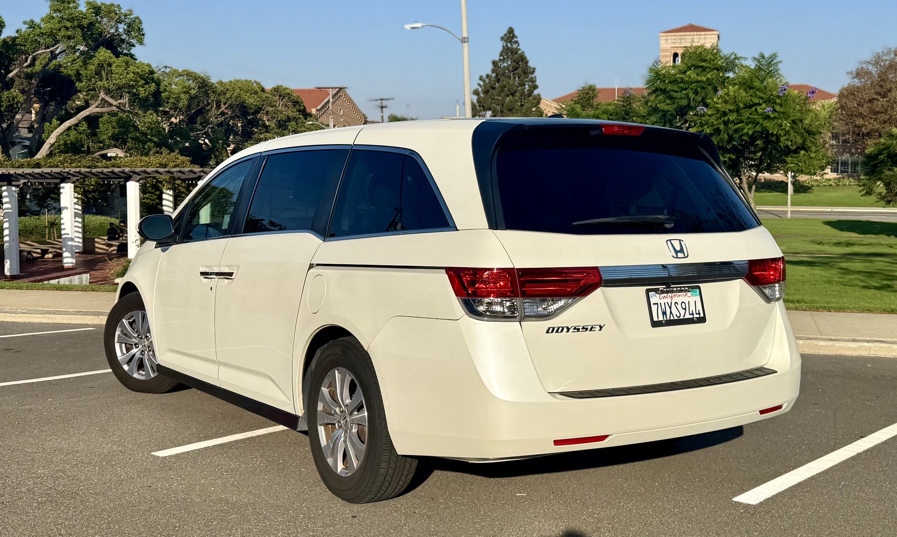 Used 2017 Honda Odyssey EX-L image 9