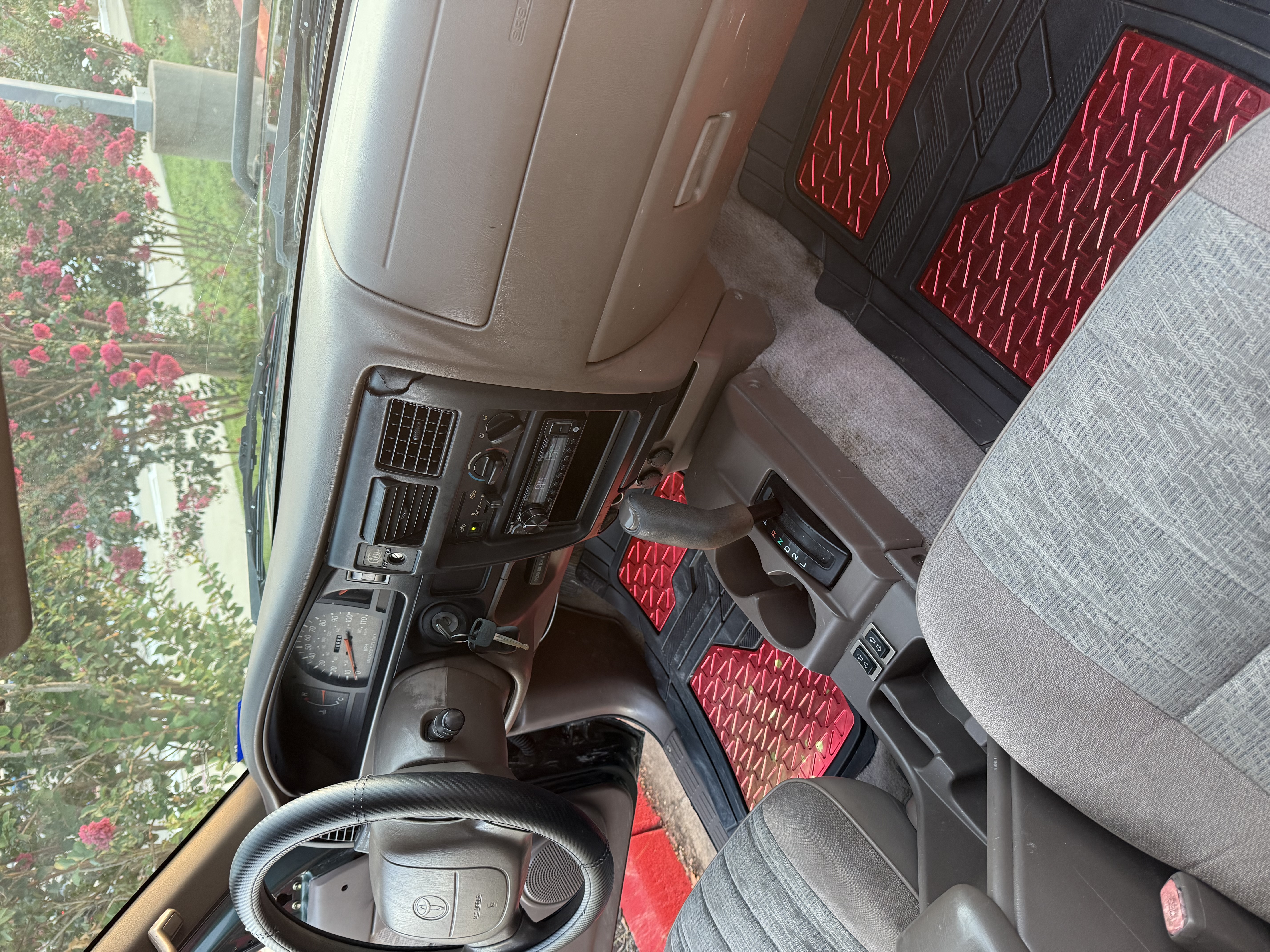 Used 1999 Toyota Tacoma PreRunner w/ Value Pkg RWD image 16