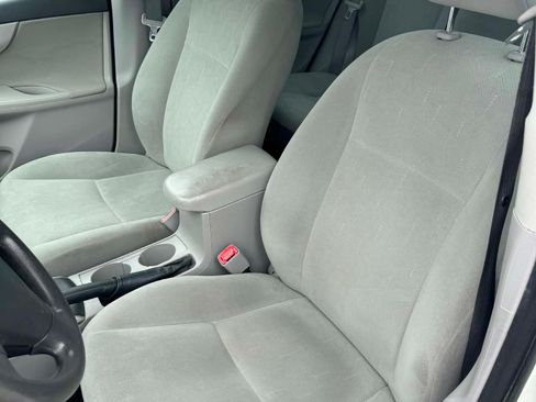 Used 2013 Toyota Corolla L image 12