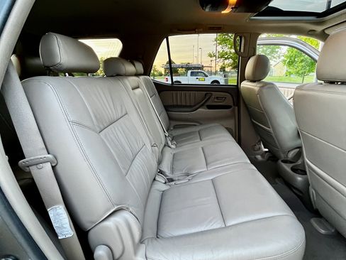 Used 2005 Toyota Sequoia Limited AWD/4WD image 10
