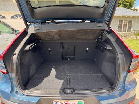 Used 2022 Volvo C40 P8 Recharge Ultimate AWD/4WD image 6