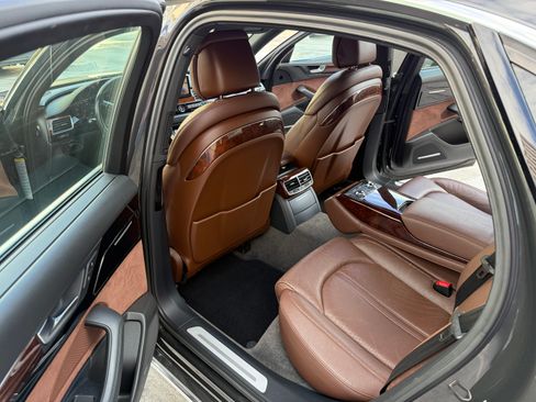 Used 2011 Audi A8 L 4.2 image 15