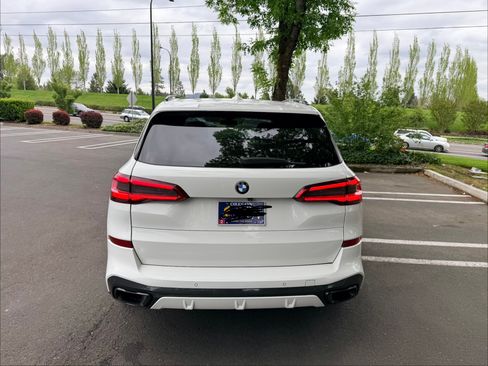 Used 2019 BMW X5 xDrive40i w/ M Sport Package AWD/4WD image 11