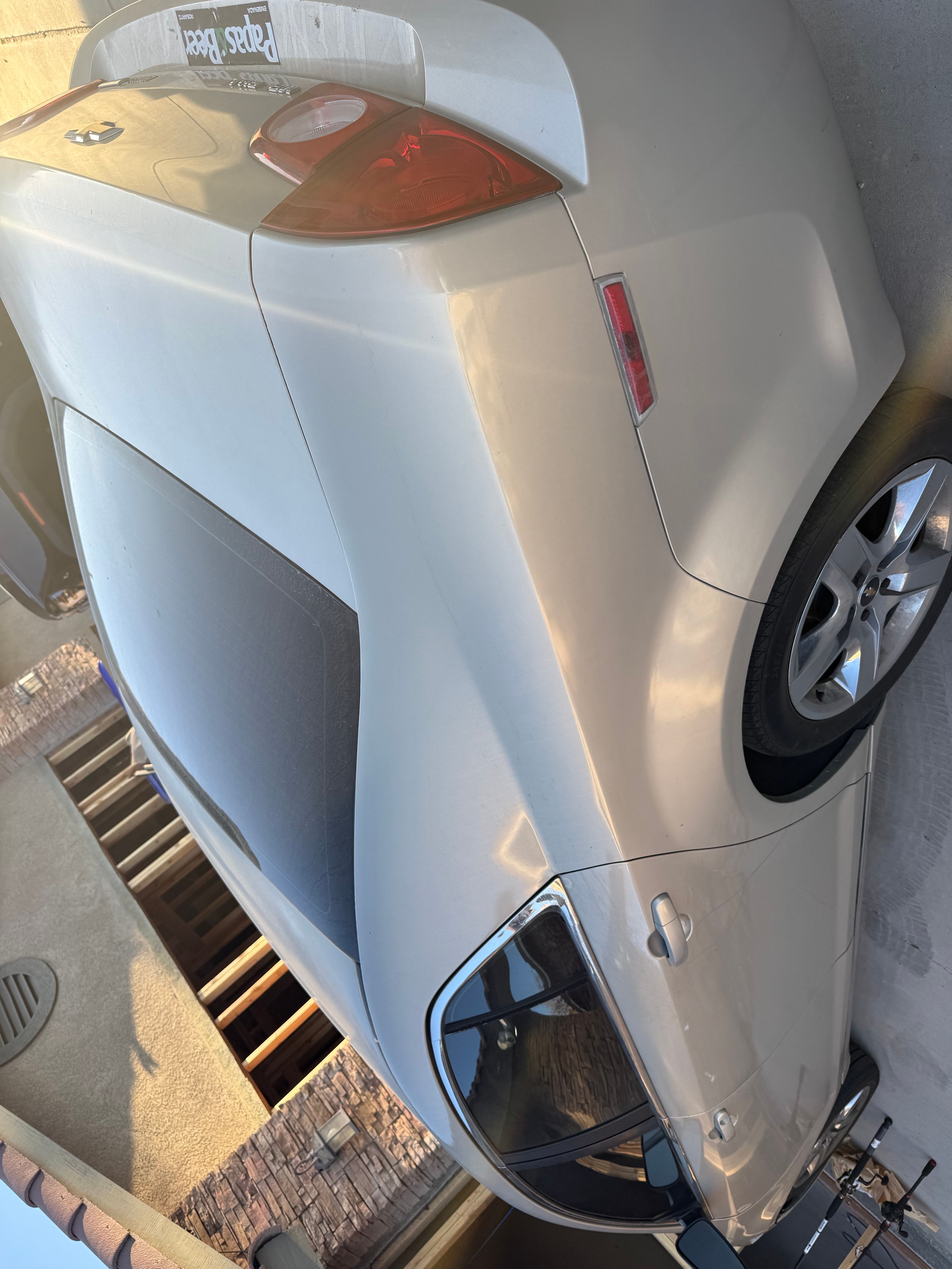 Used 2010 Chevrolet Malibu LT FWD image 2
