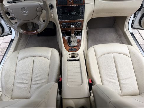 Used 2006 Mercedes-Benz CLK 500 Cabriolet w/ Premium Pkg image 8