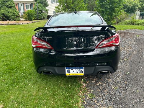 Used 2013 Hyundai Genesis 3.8 RWD image 6