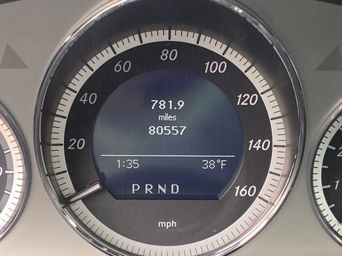 Used 2009 Mercedes-Benz C 300 4MATIC Sedan image 1