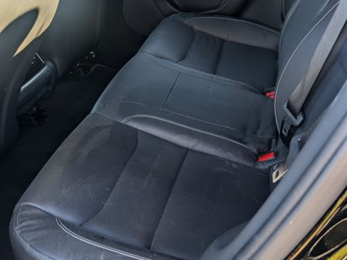 Used 2021 Tesla Model S Plaid image 8