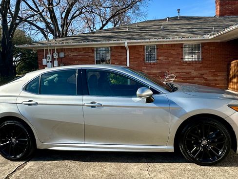 Used 2024 Toyota Camry XSE image 5