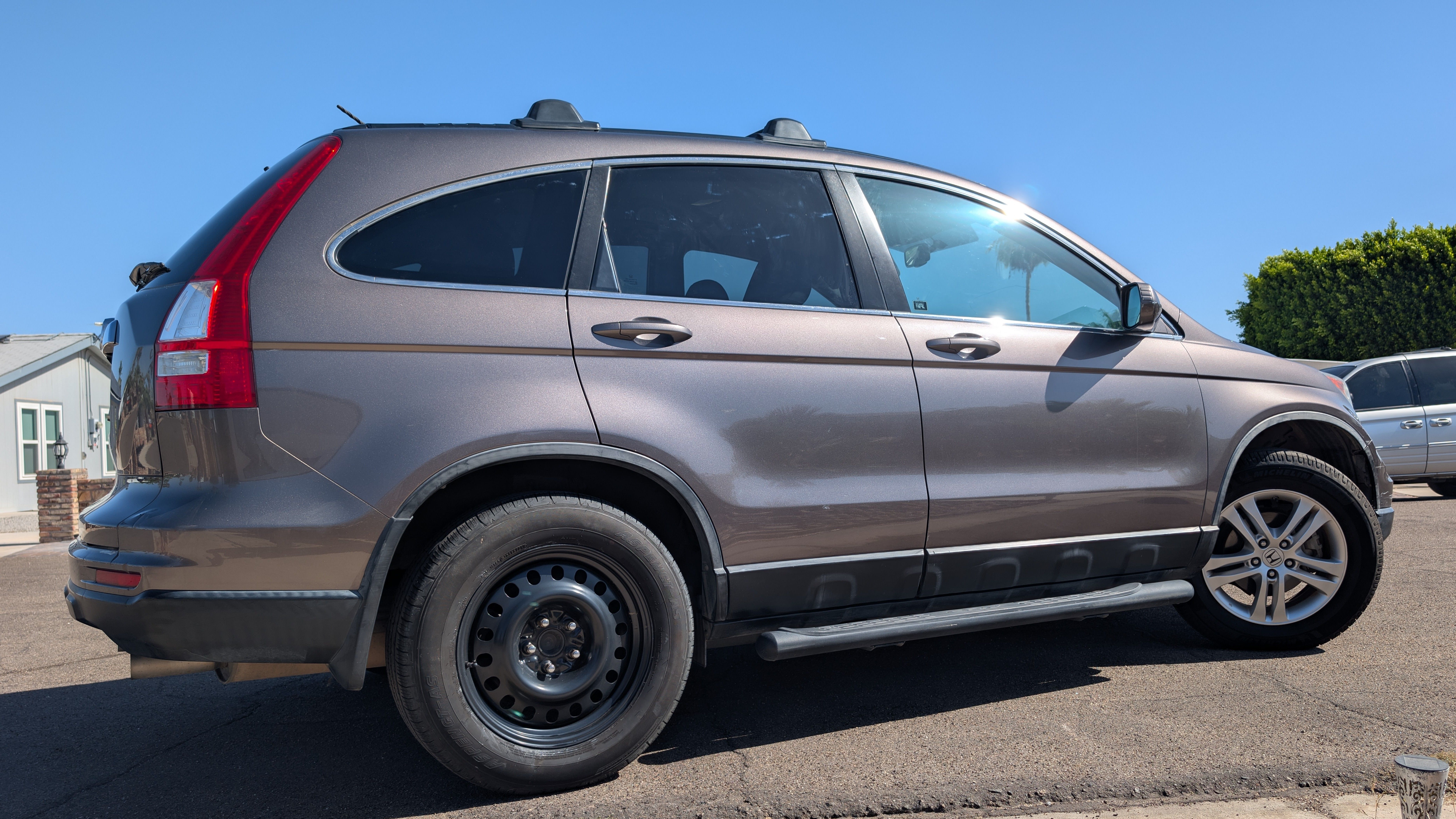 Used 2011 Honda CR-V EX-L image 2