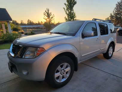 Used 2012 Nissan Pathfinder SV