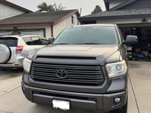 Used 2016 Toyota Tundra Platinum image 1