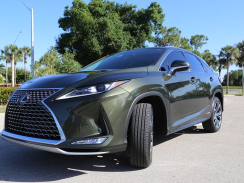 Used 2022 Lexus RX 450h AWD w/ Premium Package image 2