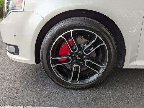 Used 2013 Ford Flex Limited image 15