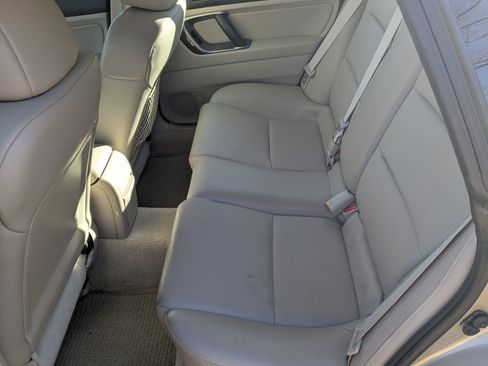 Used 2008 Subaru Outback 2.5i Limited L.L. Bean image 24