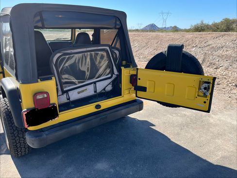 Used 2000 Jeep Wrangler SE image 13