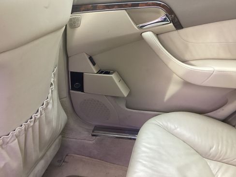 Used 2006 Mercedes-Benz S 500 image 8