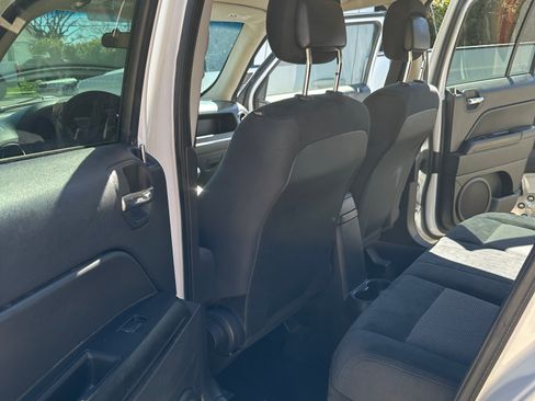 Used 2014 Jeep Patriot Sport image 8