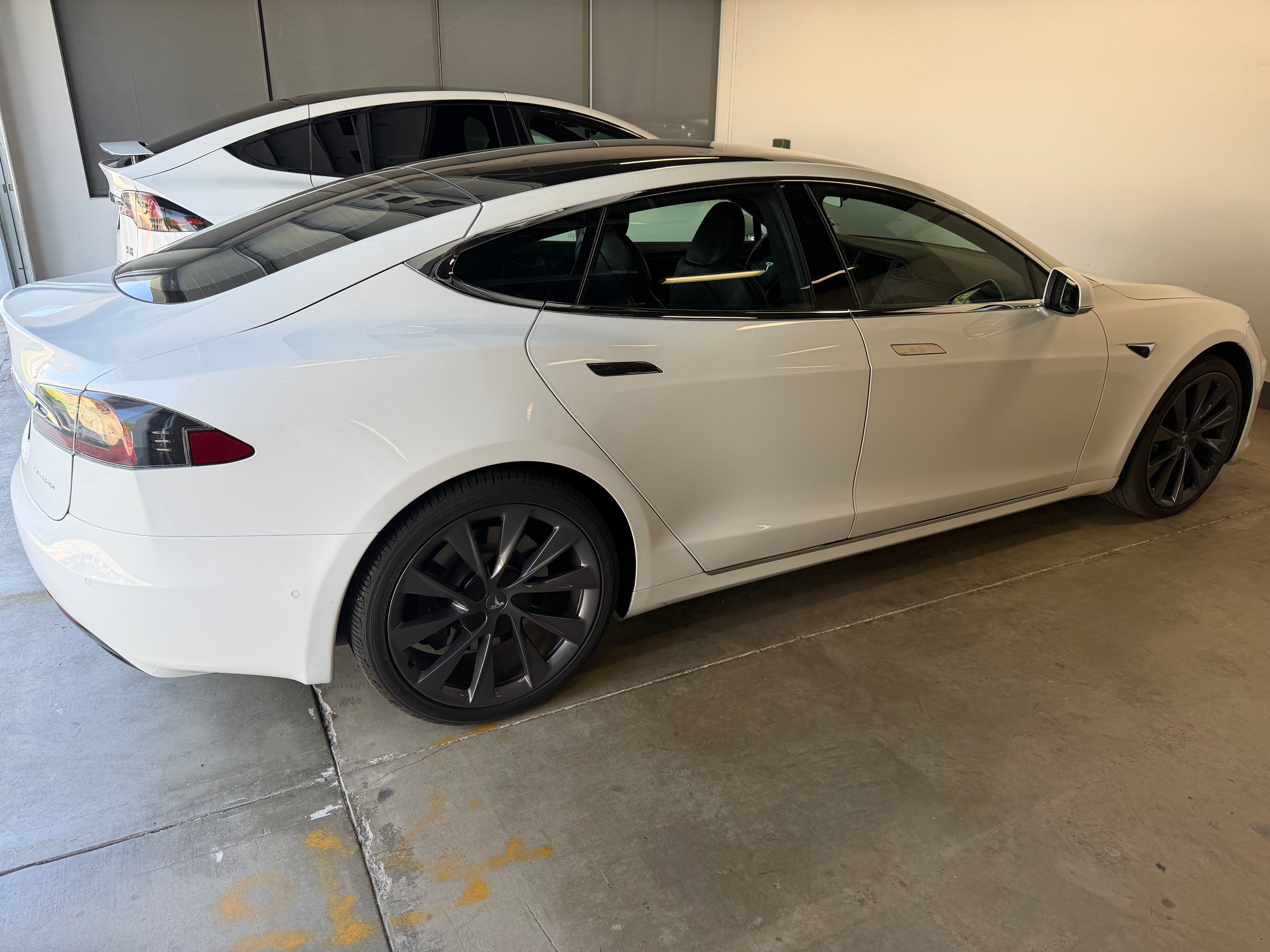 Used 2020 Tesla Model S Long Range Plus AWD/4WD image 16