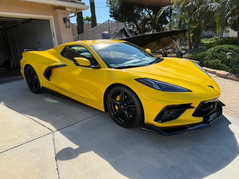Used 2026 Chevrolet Corvette Stingray Convertible w/ 1LT RWD image 1