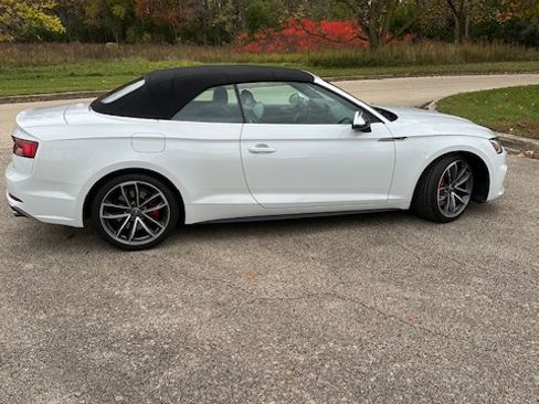 Used 2018 Audi S5 Premium Plus w/ Navigation Package image 2
