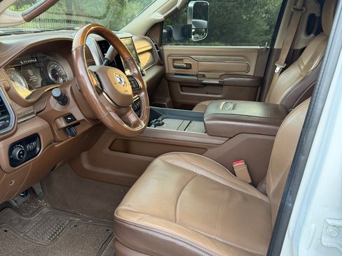 Used 2020 RAM 3500 Limited AWD/4WD image 10