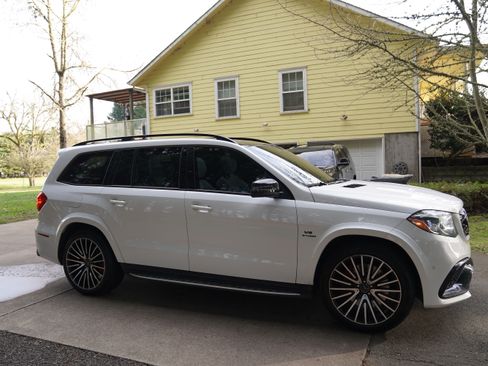 Used 2017 Mercedes-Benz GLS 63 AMG 4MATIC image 10