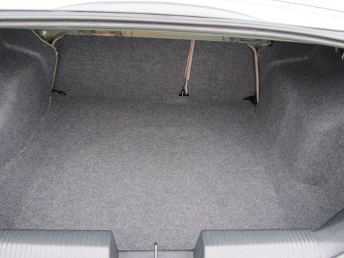 Used 2004 Ford Focus SE image 18