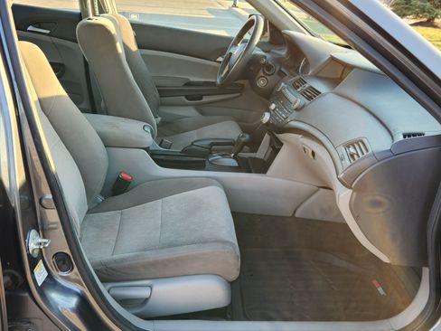 Used 2010 Honda Accord LX image 12