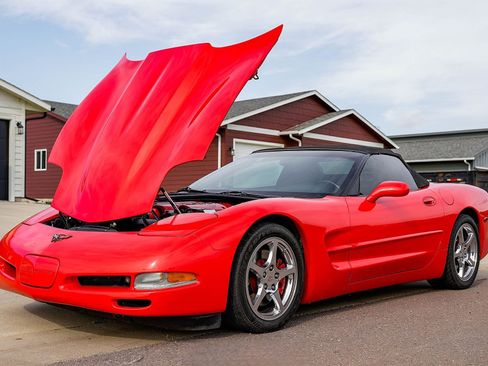Used 1999 Chevrolet Corvette Convertible w/ Memory Pkg image 6