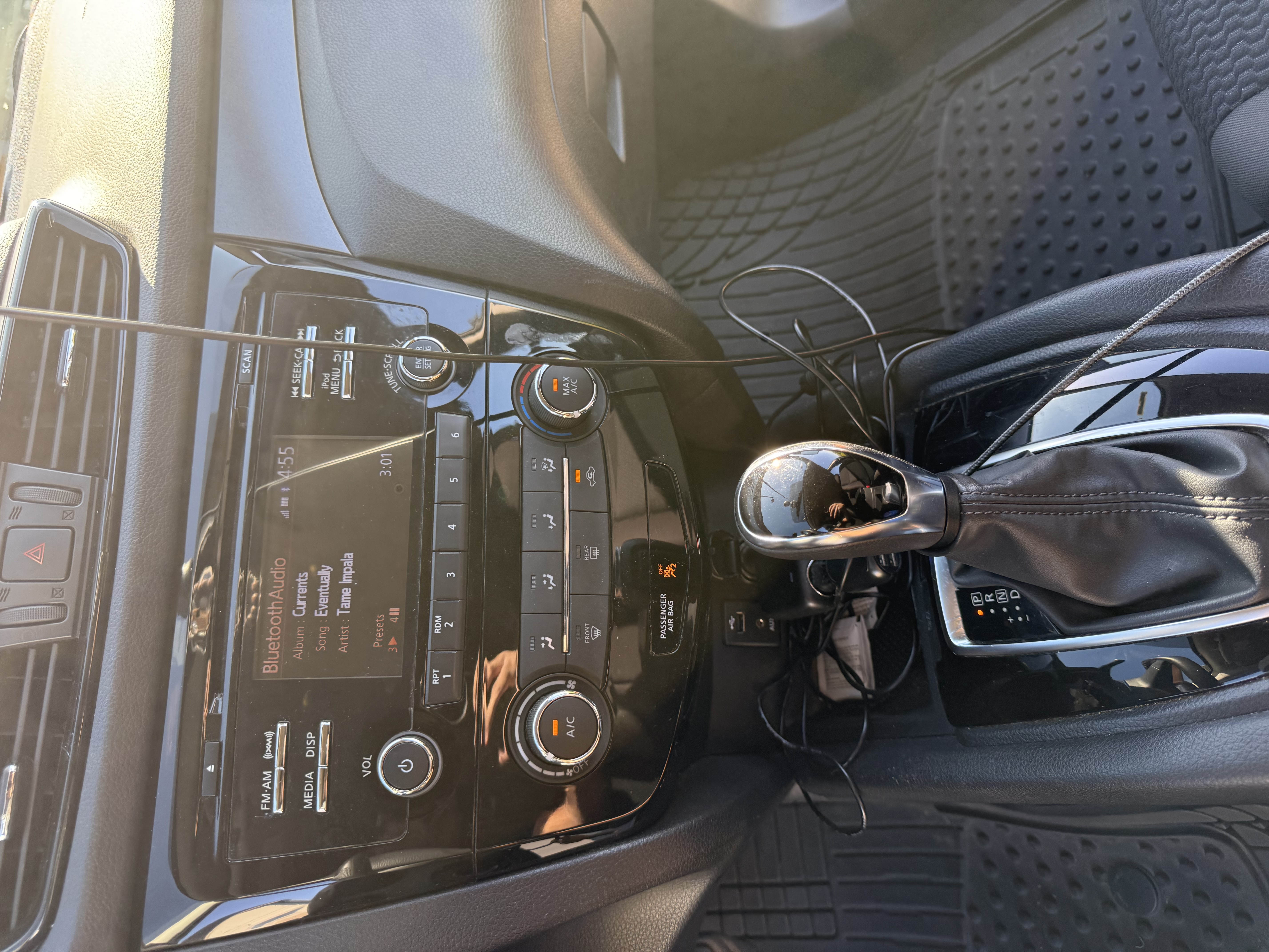 Used 2018 Nissan Rogue Sport S FWD image 11