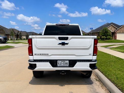 Used 2024 Chevrolet Silverado 2500 LT w/ Z71 Sport Edition AWD/4WD image 5