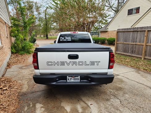 Used 2004 Chevrolet Silverado 1500 W/T image 6