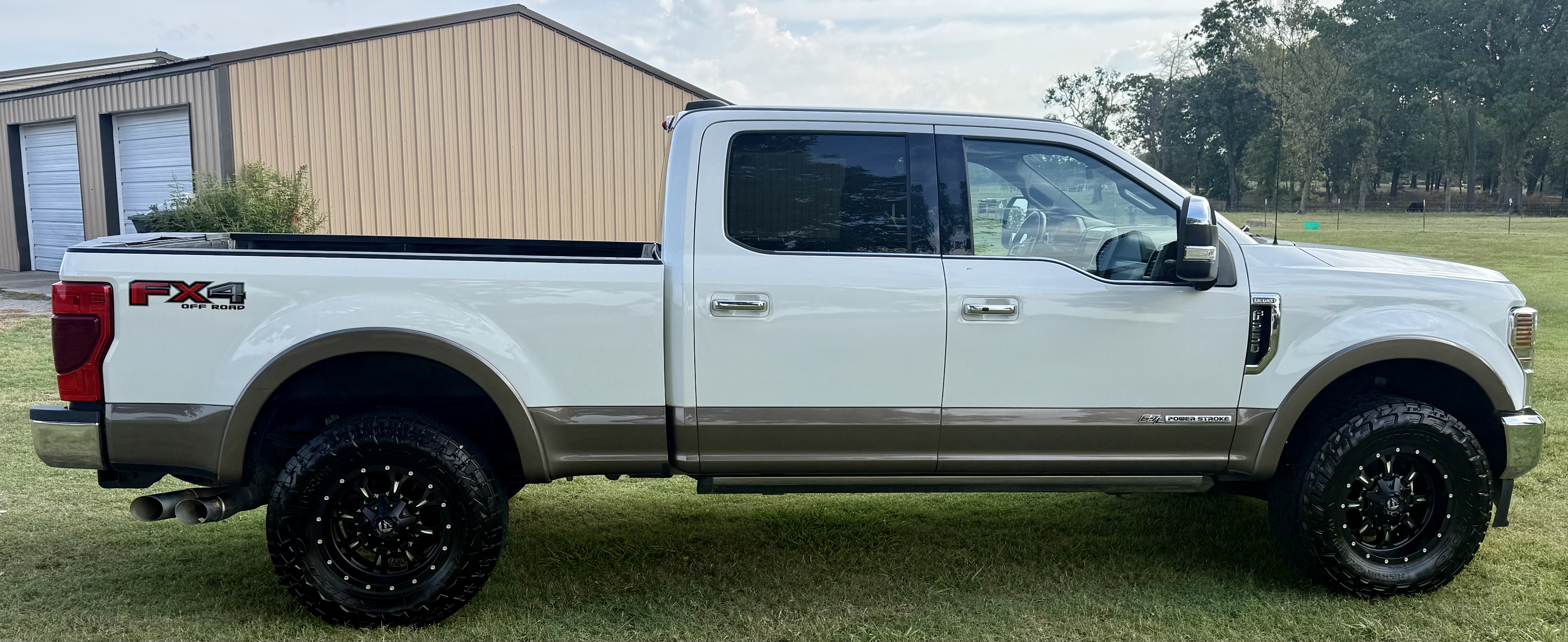 Used 2020 Ford F250 King Ranch w/ King Ranch Ultimate Package AWD/4WD image 2