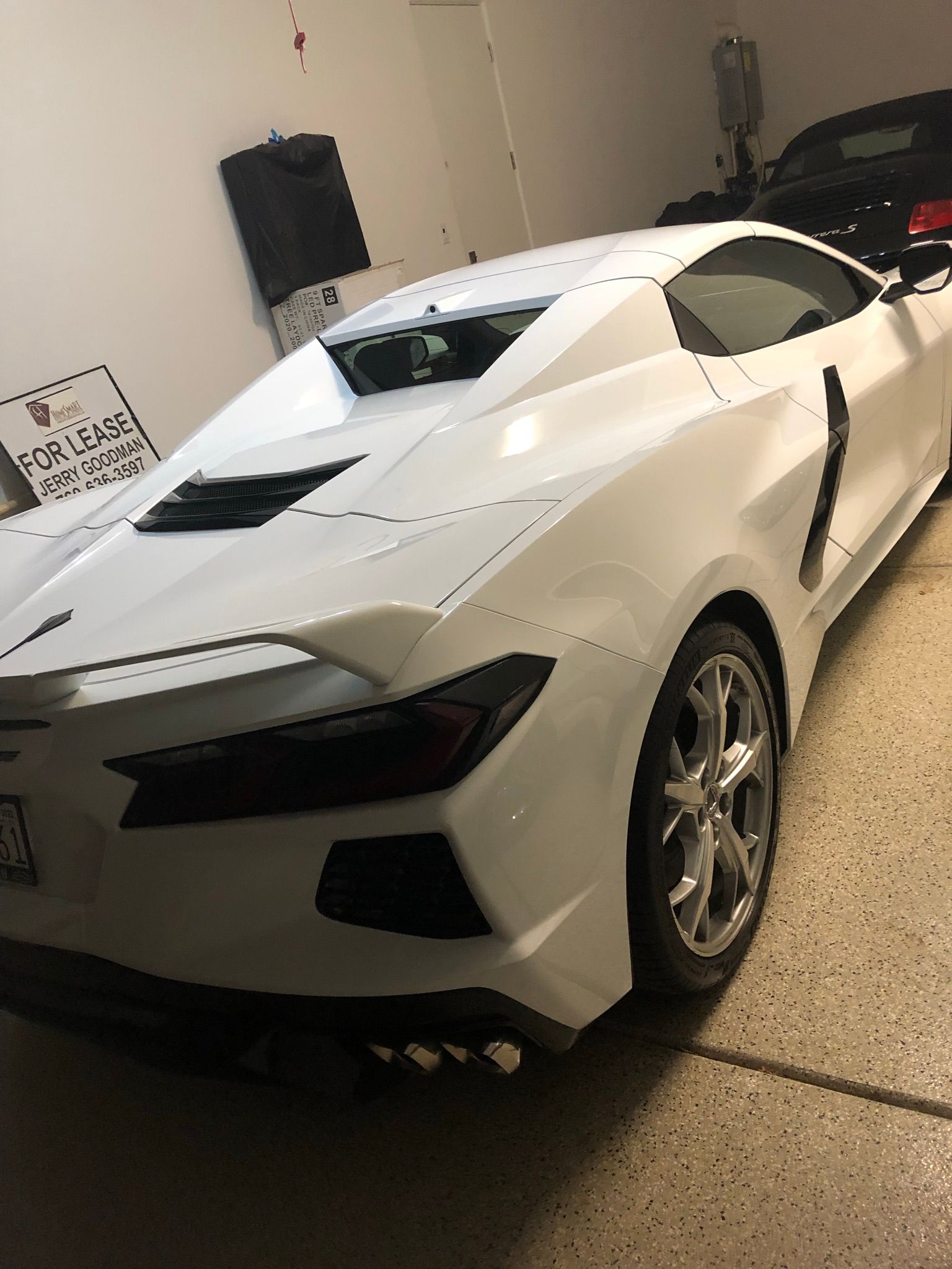 Used 2022 Chevrolet Corvette Stingray Convertible w/ Z51 Performance Package RWD image 9