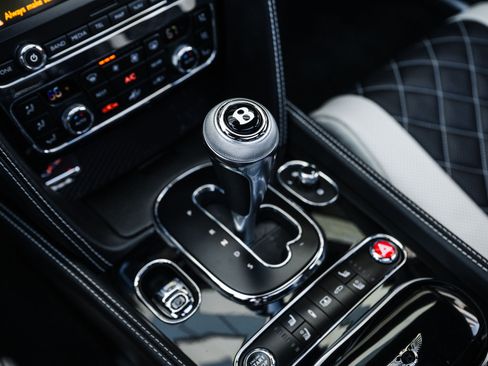 Used 2017 Bentley Flying Spur S W12 image 22