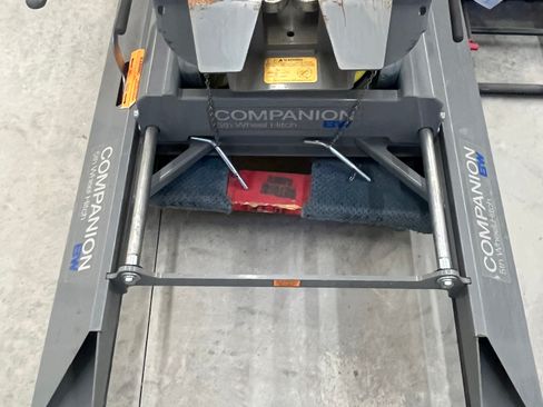 Used 2020 Ford F350 Platinum w/ FX4 Off-Road Package image 10