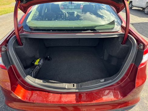 Used 2014 Ford Fusion SE w/ Equipment Group 201A image 5