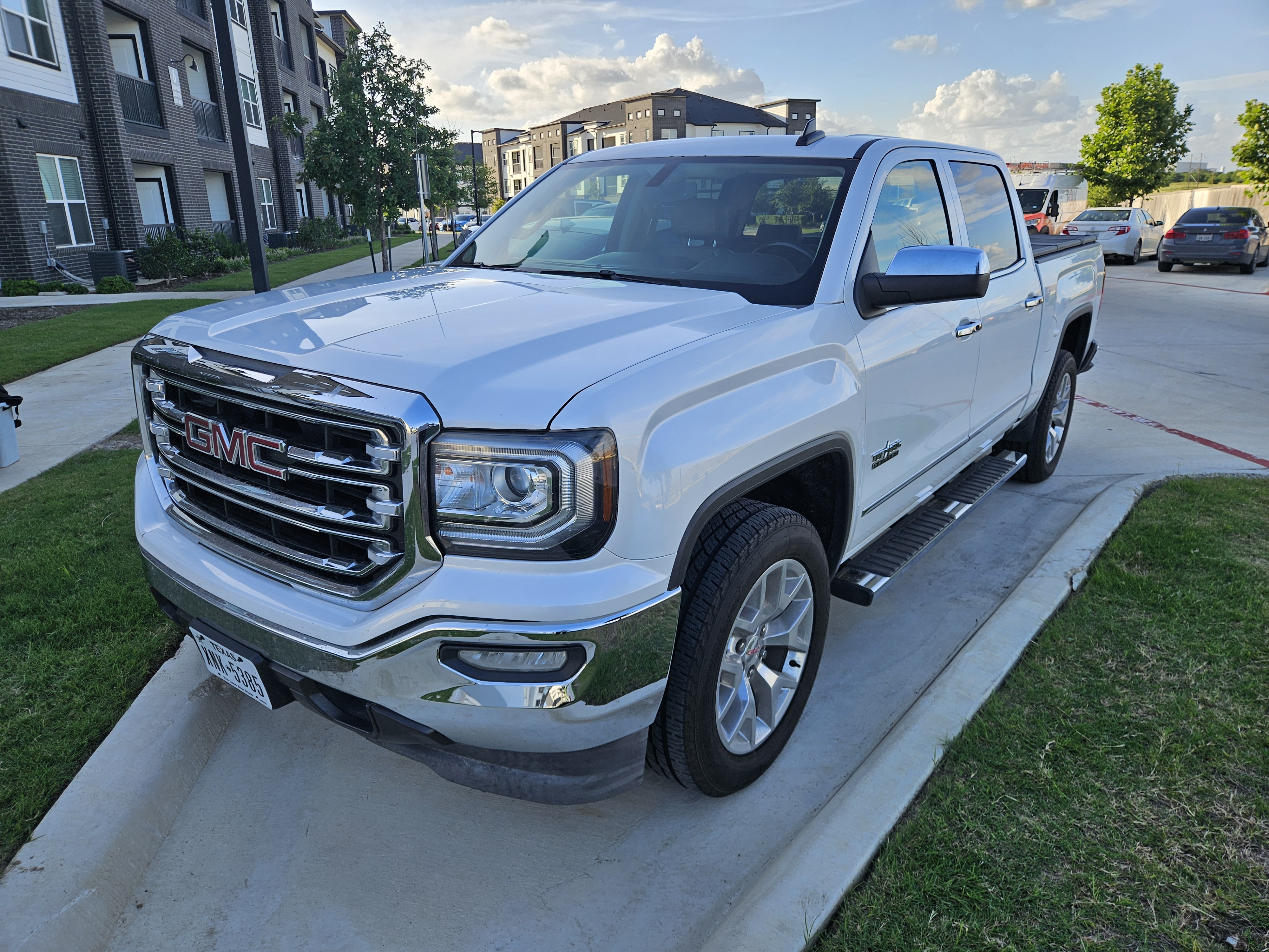 Used 2018 GMC Sierra 1500 SLT w/ Texas SLT Premium Package RWD image 1