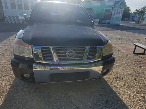 Used 2011 Nissan Titan SL w/ Heavy Metal Edition Pkg RWD image 6