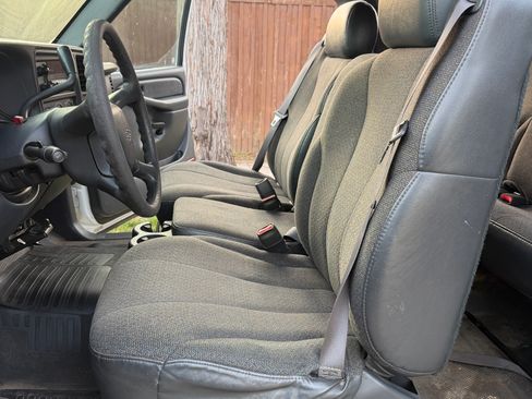 Used 2001 Chevrolet Silverado 3500 Long Bed image 11