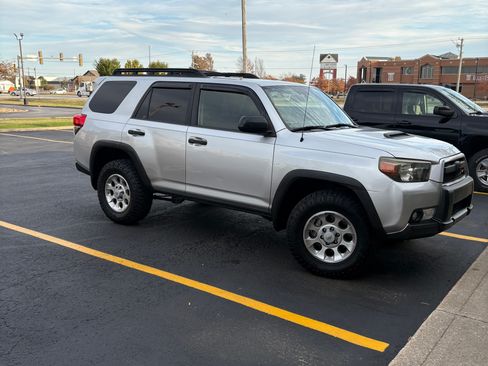 Used 2011 Toyota 4Runner Trail image 1