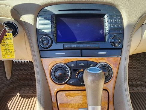 Used 2005 Mercedes-Benz SL 500 image 9