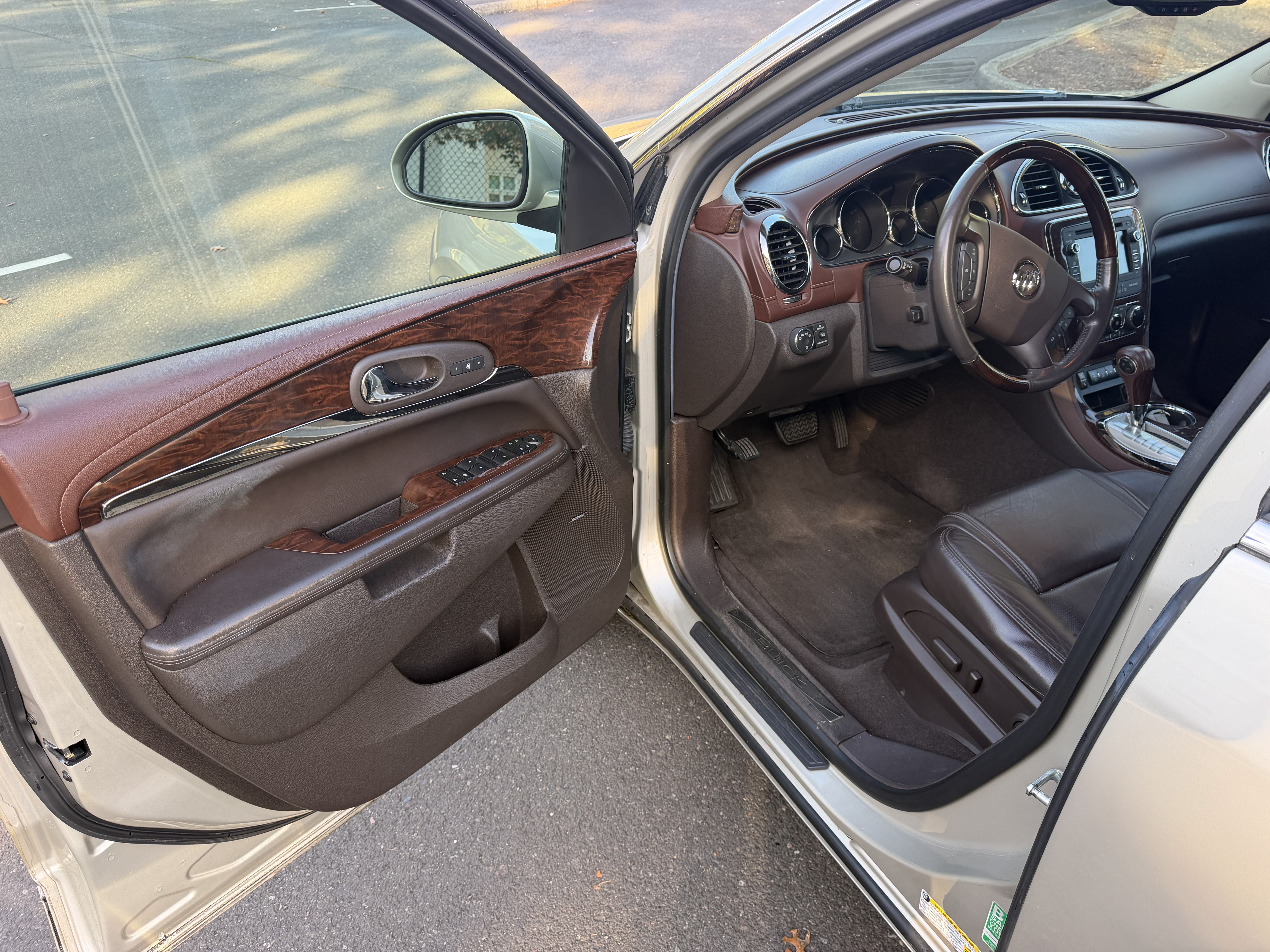 Used 2014 Buick Enclave Premium w/ Trailering Provision Package FWD image 27