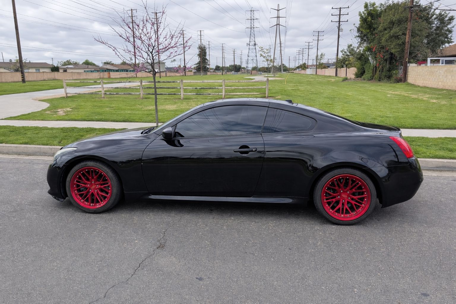Used 2012 INFINITI G37 Journey w/ Premium Pkg RWD image 6